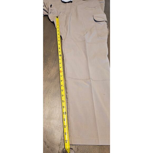 5.11 Tactical Series Cargo Pants Size 42x30 Beige RN109614 Stretch Waist**READ** - Picture 6 of 13